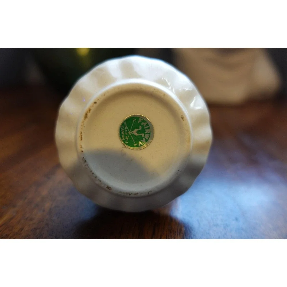 Vintage pottery mini bud vase the Ozarks‎ theme pottery toothpick holder
